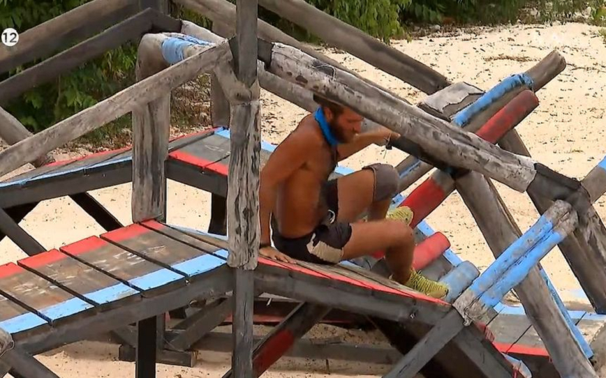 Survivor All Star: Τραυματίστηκε ο Νίκος Μπάρτζης &#8211; Διέκοψε τον αγώνα ο Λιανός