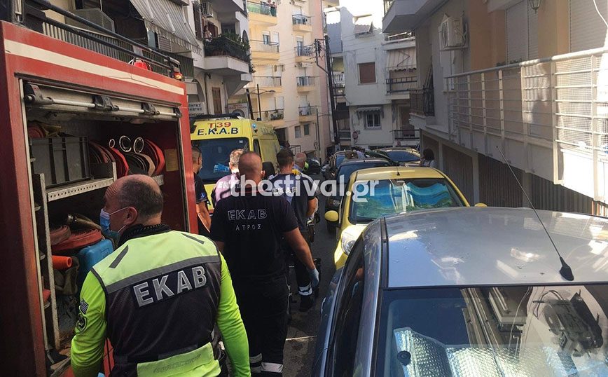 Φωτιά σε διαμέρισμα στη Θεσσαλονίκη – Στο νοσοκομείο μια ηλικιωμένη