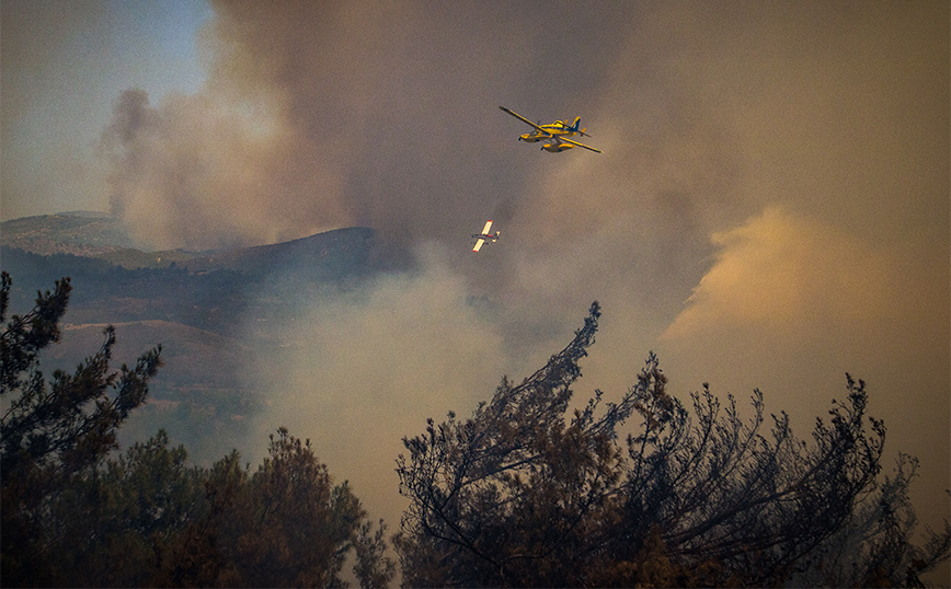 Μάχη με τις φωτιές σε Κάρυστο, Κέρκυρα, Αίγιο, «οι φλόγες είναι τεράστιες» – Πύρινος εφιάλτης για 7η ημέρα στη Ρόδο