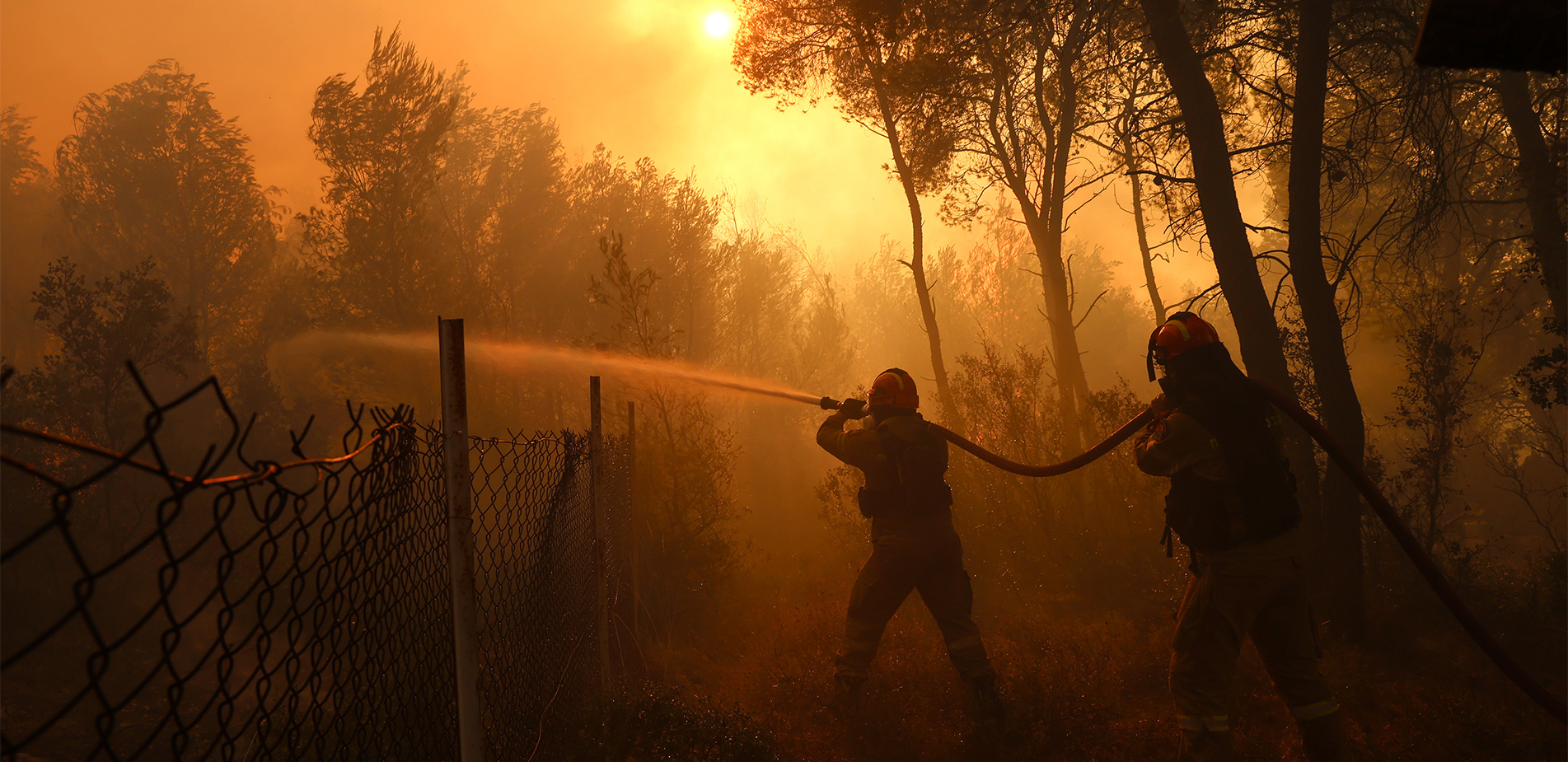Πώς οι φωτιές επιταχύνουν την κλιματική αλλαγή &#8211; Τι αλλάζει στις περιοχές που καίγονται