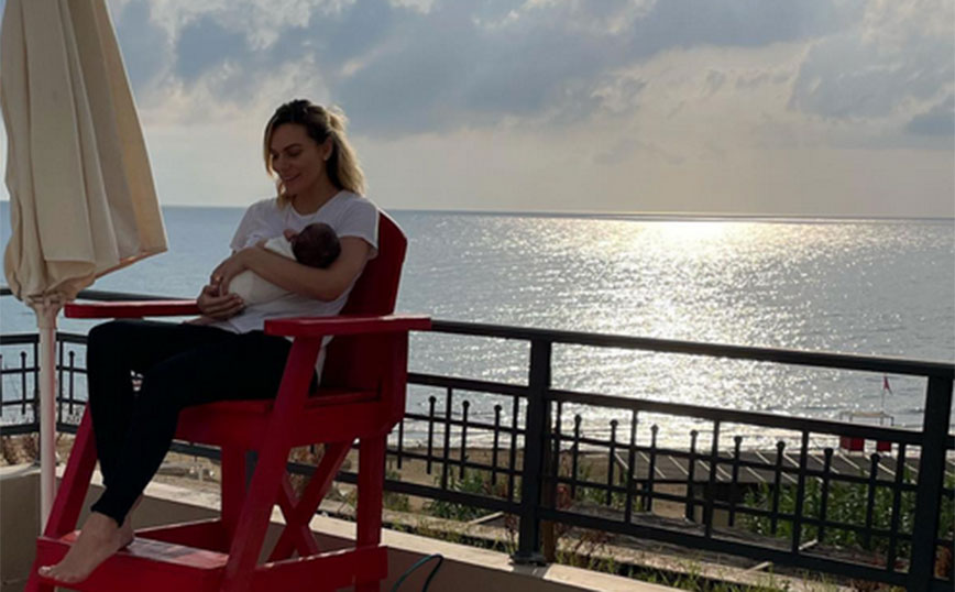 Οι φωτογραφίες της Ιωάννας Μαλέσκου από τις διακοπές με τη δύο μηνών κόρη της