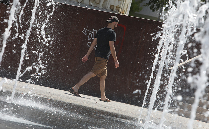 Καύσωνας Κλέων: Ποιες περιοχές θα πλήξει &#8211; Το θερμόμετρο δεν θα πέσει κάτω από 30 βαθμούς Κελσίου ούτε το βράδυ