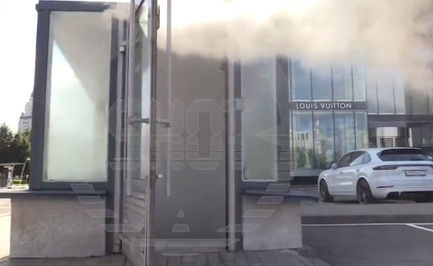 Χάος σε εμπορικό κέντρο στη Μόσχα – Τουλάχιστον 4 νεκροί από έκρηξη αγωγού θερμού νερού