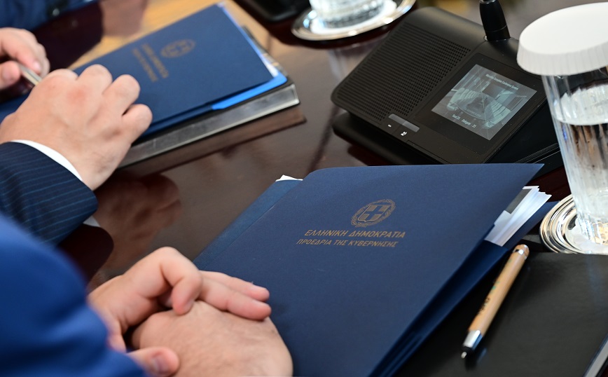 Υπουργείο Προστασίας του Πολίτη: Τι περιλαμβάνει ο «μπλε φάκελος» που έλαβε ο Νότης Μηταράκης – Τα βασικότερα σημεία