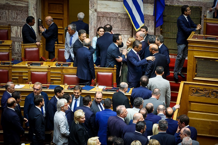 Τι συζήτησαν για δύο ώρες Χατζηδάκης &#8211; τραπεζίτες, η ομάδα που έστησε ο Μητσοτάκης και η παραπομπή Τζανακόπουλου