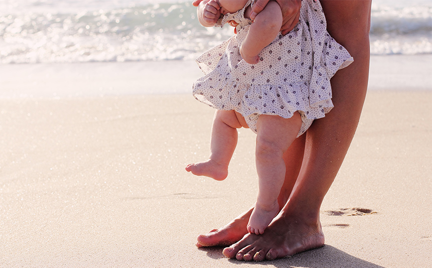 Πρώτες διακοπές με το μωρό: Τι να πάρεις μαζί σου