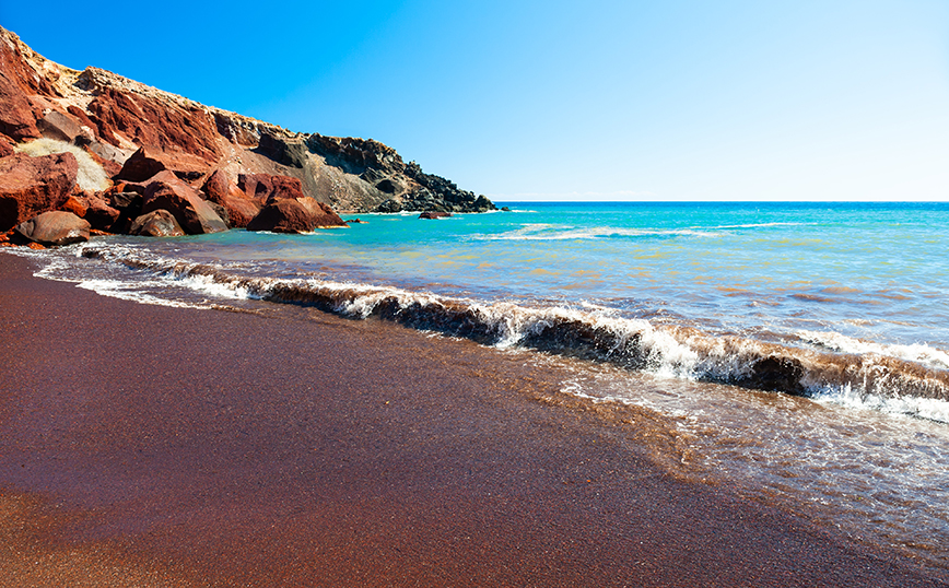 Κόκκινη παραλία στη Σαντορίνη