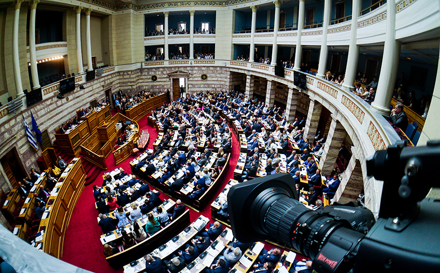 Ψήφος αποδήμων: Σήμερα σε δημόσια διαβούλευση ο νόμος &#8211; Θα είναι ίδιος με εκείνον που είχε καταθέσει η ΝΔ και πριν 1,5 χρόνο