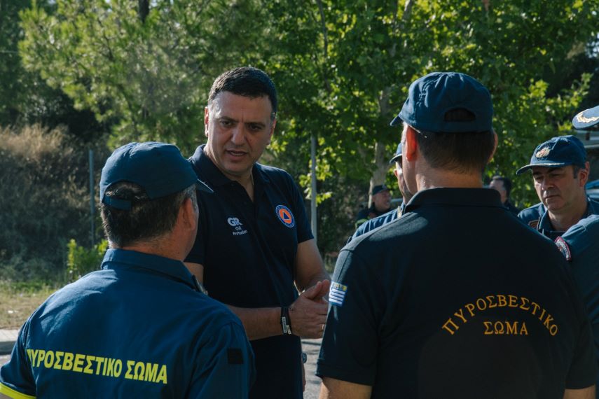 Κικίλιας: Η ελληνική πολιτεία θα στηρίξει κι άλλο τους πυροσβέστες μας