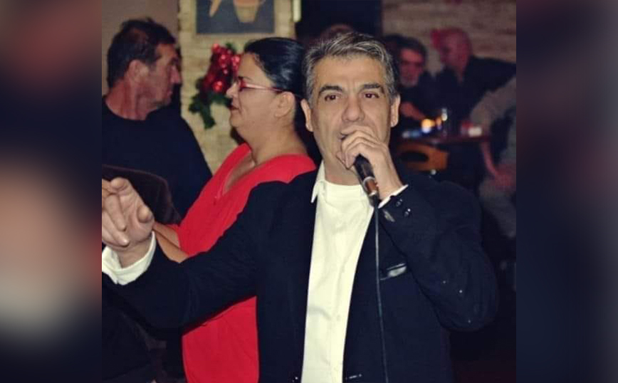 Πέθανε ο τραγουδιστής Τόλης Τσιμογιάννης