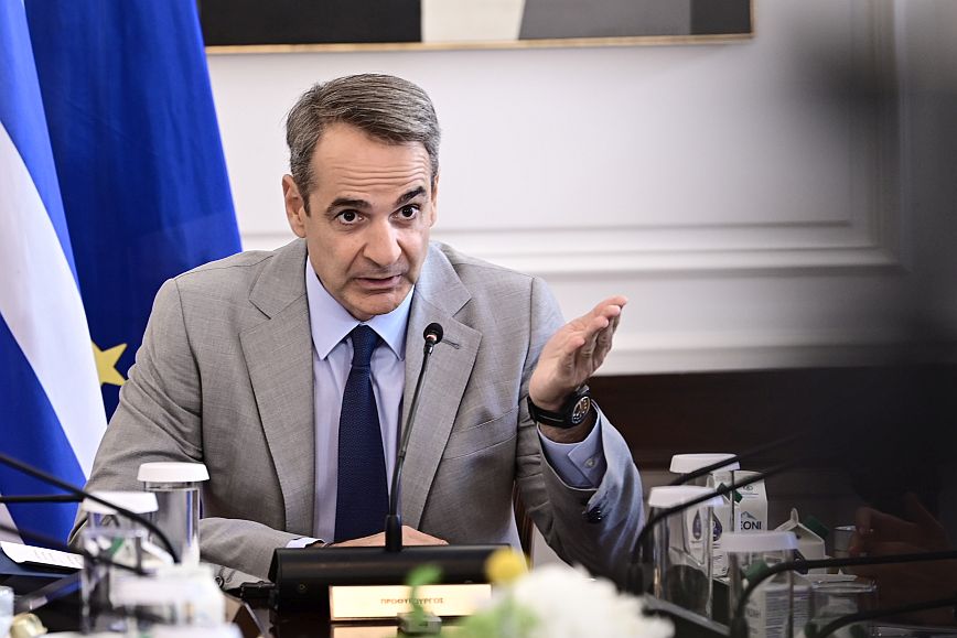 Σύσκεψη κορυφής στο Μέγαρο Μαξίμου για τη βία στα γήπεδα
