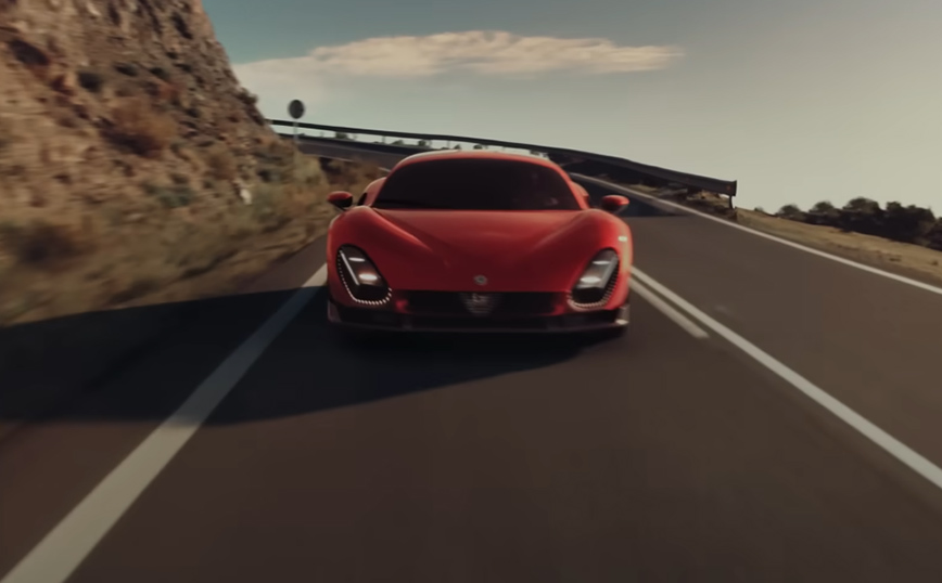 Η Alfa Romeo παρουσίασε το νέο της supercar, την 33 Stradale