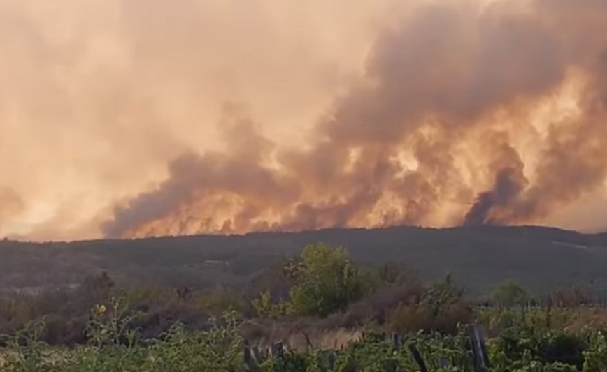 Φωτιά στον Έβρο: Πολύ δύσκολη η νύχτα με πάνω από 500 πυροσβέστες να δίνουν μάχη &#8211; Ήχησε ξανά το 112 στο Σουφλί