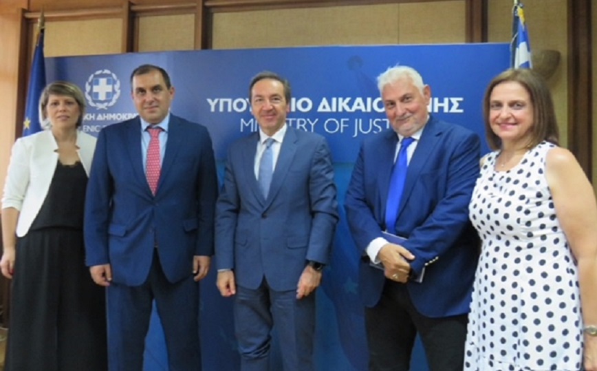 Συνάντηση Μπουγά – Κατσαφάδου για την επικείμενη κατάθεση νέων νομοσχεδίων του υπουργείου Δικαιοσύνης