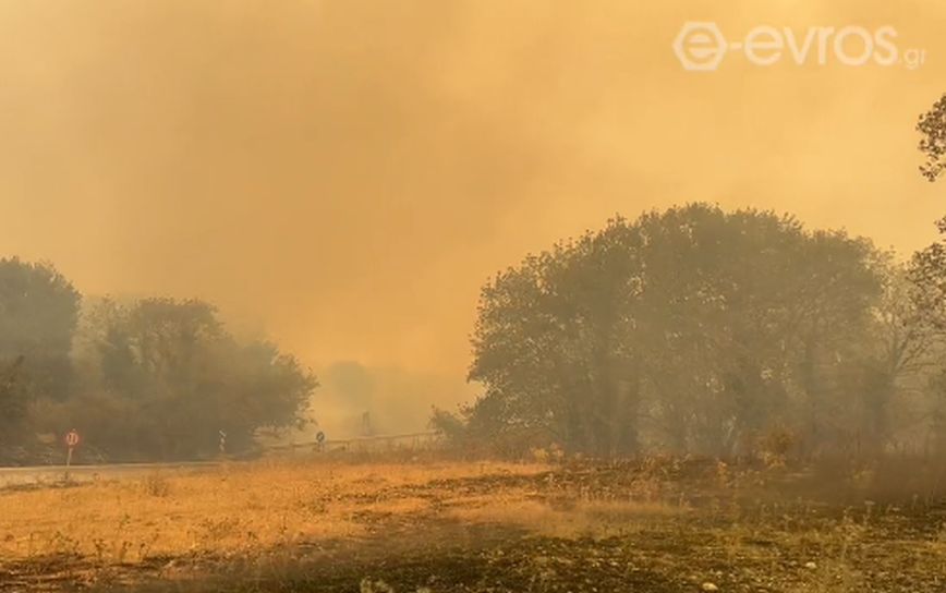 Πύρινη κόλαση στην Αλεξανδρούπολη: 112 για εκκένωση εννέα οικισμών