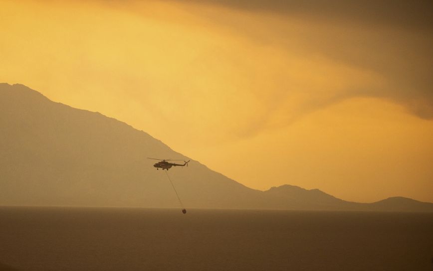 Η τελευταία εικόνα από το πύρινο μέτωπο στον Έβρο – Πού επικεντρώνονται οι προσπάθειες των πυροσβεστών