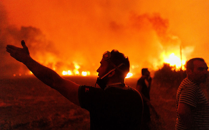 SOS για τον Έβρο &#8211; Πολύ υψηλός για σήμερα ο κίνδυνος φωτιάς ενώ οι κάτοικοι δίνουν μάχη με τις φλόγες