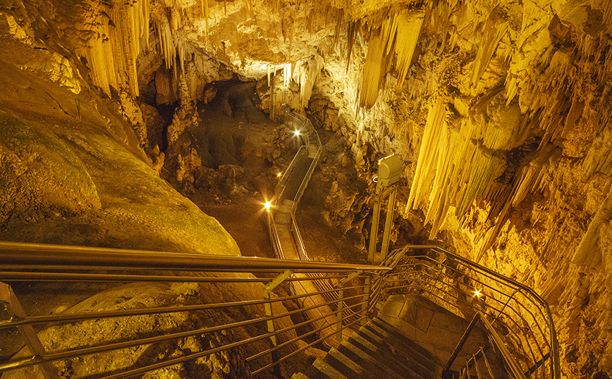 Σπήλαιο Αντίπαρος Σπήλαιο Αντίπαρος