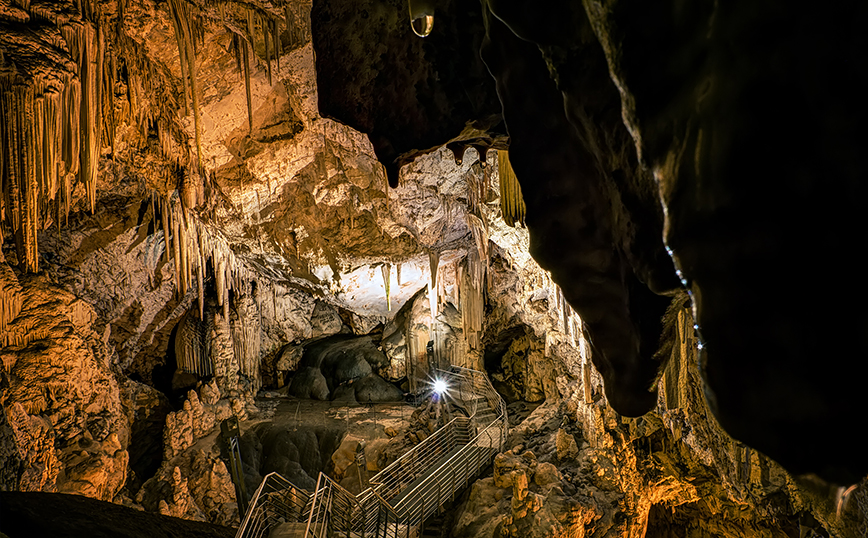 Σπήλαιο Αντίπαρος Σπήλαιο Αντίπαρος