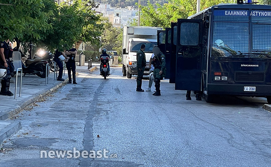 «Αστακός» η Ευελπίδων υπό τον φόβο επεισοδίων – Στον Εισαγγελέα οι 94 συλληφθέντες της Νέας Φιλαδέλφειας