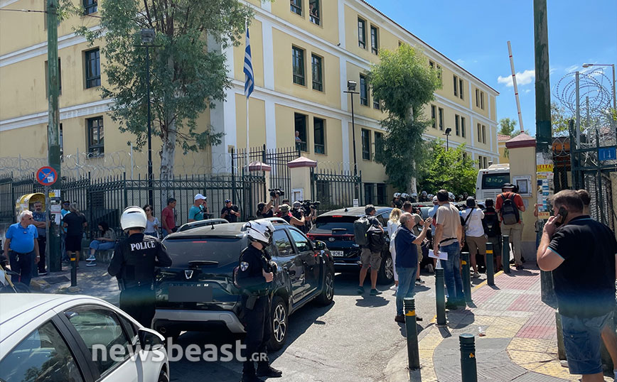 Δολοφονία 29χρονου στη Νέα Φιλαδέλφεια: Στον εισαγγελέα υπό δρακόντεια μέτρα οι συλληφθέντες &#8211; Εν αναμονή των αποτελεσμάτων του γενετικού υλικού