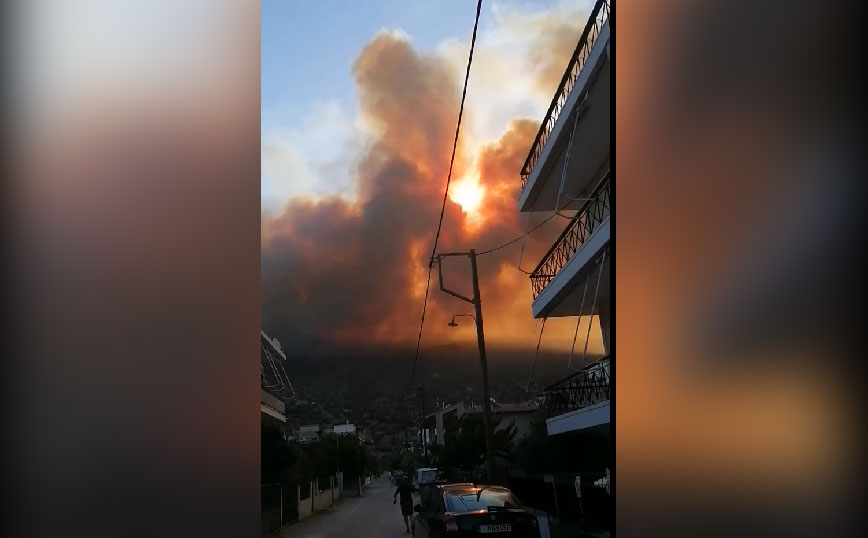 Φωτιά κοντά σε οικισμό στη Βοιωτία – Ανησυχία για τους ισχυρούς ανέμους, μηνύματα του 112