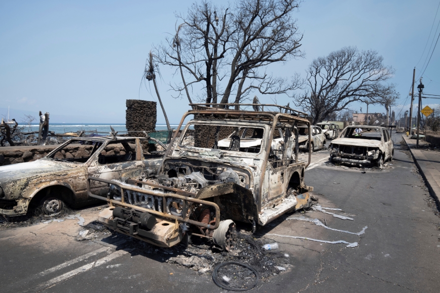 Πύρινη κόλαση στον παράδεισο της Χαβάη: Δεκάδες νεκροί, χιλιάδες άστεγοι ο τραγικός απολογισμός από τις φωτιές