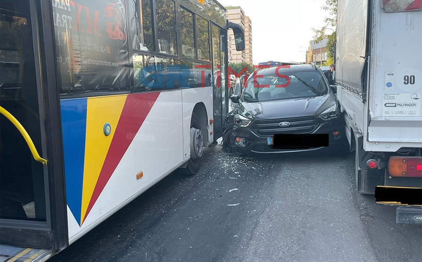 Κινηματογραφική καταδίωξη στη δυτική Θεσσαλονίκη – Μπήκε στο αντίθετο ρεύμα και συγκρούστηκε με λεωφορείο