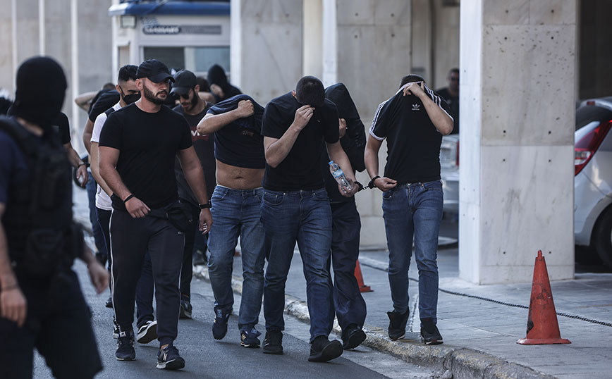 Δολοφονία στη Νέα Φιλαδέλφεια: Δώδεκα οι προφυλακίσεις &#8211; Συνεχίζονται οι απολογίες