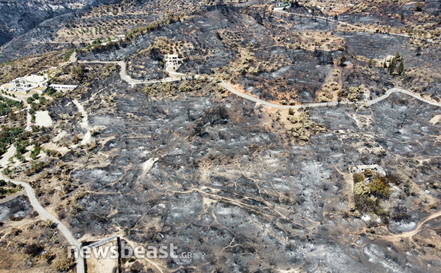 Αεροφωτογραφίες από Λεωφόρο Φυλής προς Χασιά και μονή Κλειστών Αεροφωτογραφίες από Λεωφόρο Φυλής προς Χασιά και μονή Κλειστών