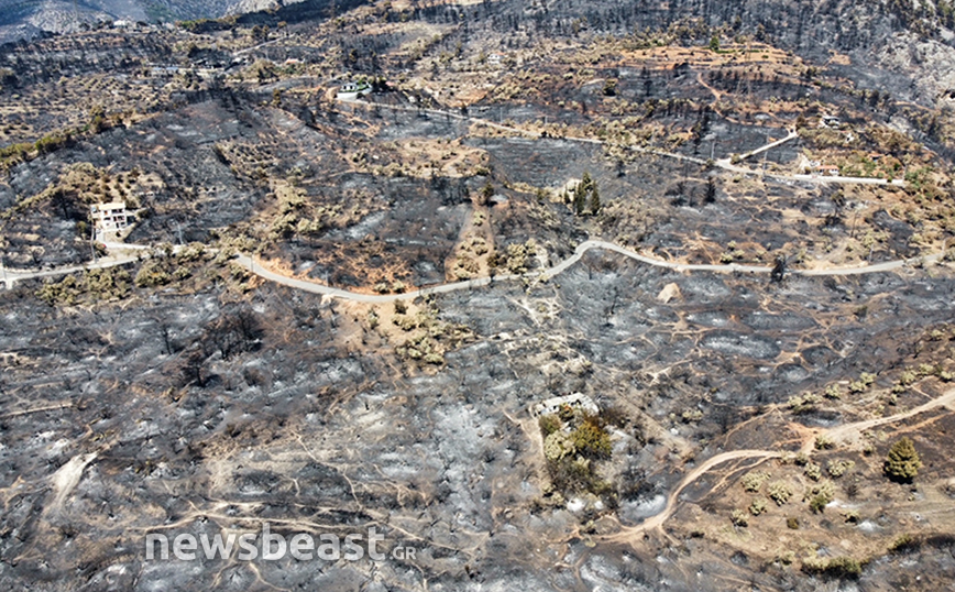 Αεροφωτογραφίες από Λεωφόρο Φυλής προς Χασιά και μονή Κλειστών Αεροφωτογραφίες από Λεωφόρο Φυλής προς Χασιά και μονή Κλειστών