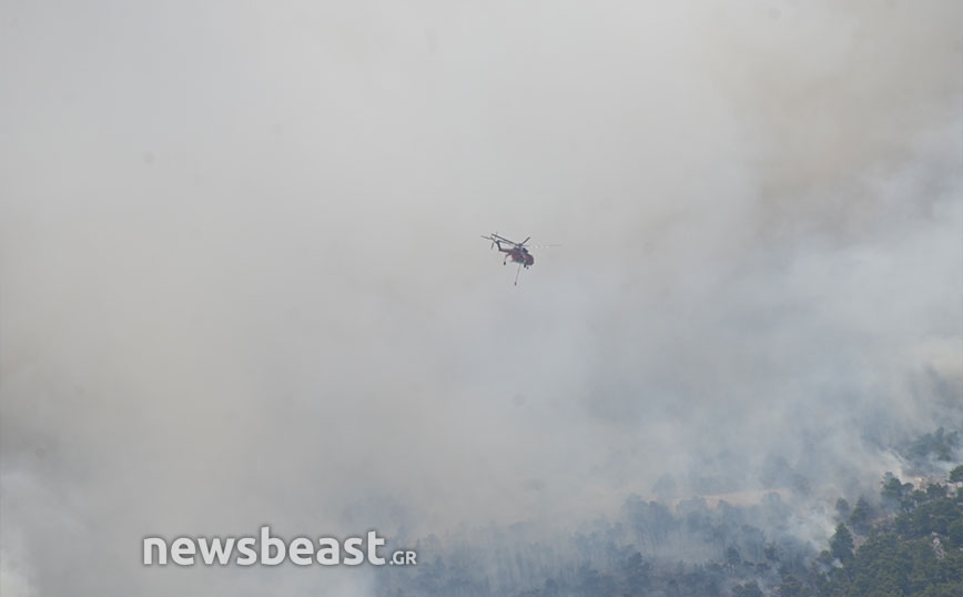 Φωτιά στην Πάρνηθα: Εκκενώνεται το Καζίνο