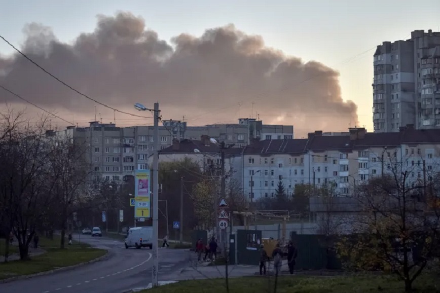 Πόλεμος στην Ουκρανία: Ακούστηκαν εκρήξεις στο Λβιβ &#8211; Κάλεσμα στους πολίτες να πάνε στα καταφύγια