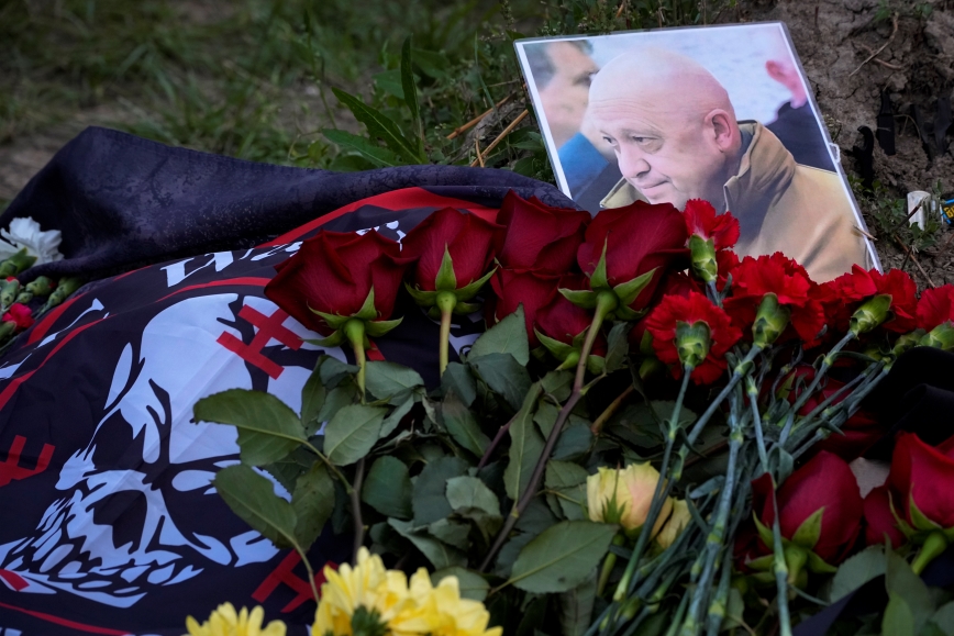 Ρωσία κατά Δύσης: «Απόλυτο ψέμα» ότι ο Πριγκόζιν σκοτώθηκε κατ’ εντολή του Πούτιν
