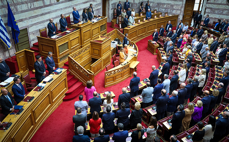 Τι μισθό θα παίρνουν από την Πρωτοχρονιά εξωκοινοβουλευτικοί υπουργοί, περιφερειάρχες και δήμαρχοι