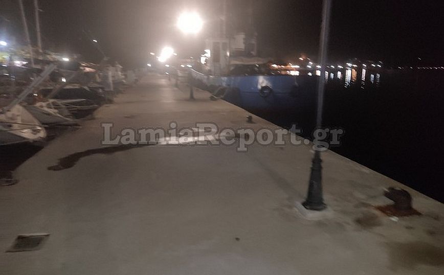 Παραλίγο τραγωδία στη Φθιώτιδα – 29χρονος ΑμεΑ έπεσε με το αναπηρικό καροτσάκι του στη θάλασσα