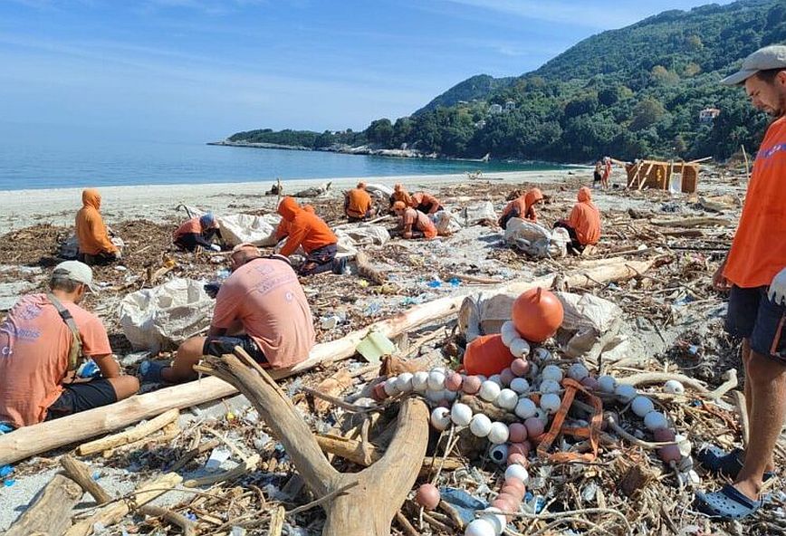 Typhoon Project: O «Τυφώνας» που καθάρισε τις ακτές του Πηλίου