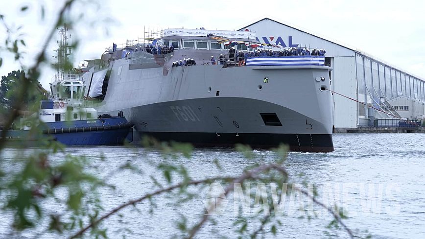 Η νέα Φρεγάτα Belharra «Κίμων» έπεσε στο νερό – Στις 4 Οκτωβρίου η επίσημη τελετή