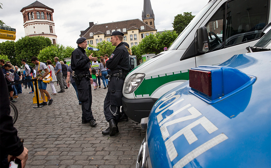 Συνελήφθησαν δύο έφηβοι με την κατηγορία ότι σχεδίαζαν επίθεση σε χριστουγεννιάτικη αγορά στη Γερμανία