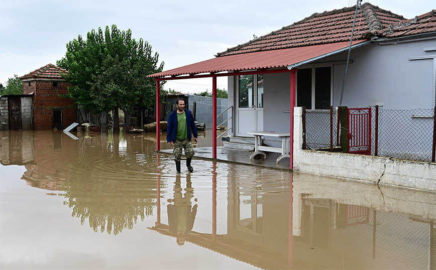 Μήνυμα του 112 για απομάκρυνση των κατοίκων από τον Άγιο Θωμά Λάρισας