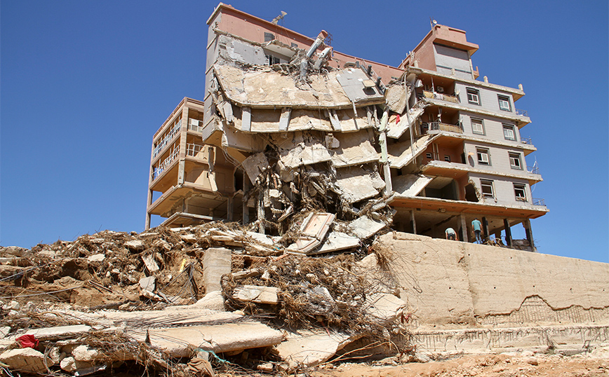 Ανατριχιαστική περιγραφή για τον εφιάλτη στη Ντέρνα της Λιβύης &#8211; Tο νερό έφτασε στον 5ο όροφο πολυκατοικίας