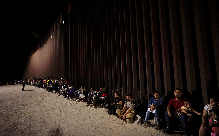 Αριθμός ρεκόρ μεταναστών κατευθύνονται στα αμερικανικά σύνορα &#8211;  Φτάνουν με λεωφορεία και φορτηγά τρένα
