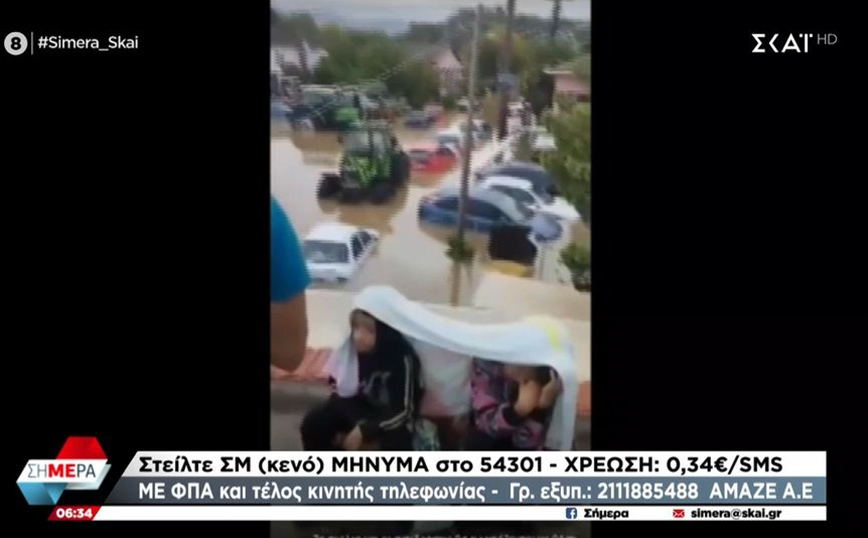 Βίντεο από τις δραματικές ώρες στον Κοσκινά – Ανέβηκαν στην ταράτσα για να σωθούν