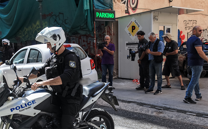 Στον ανακριτή σήμερα ο 68χρονος που σκότωσε τον 39χρονο υπάλληλο πάρκινγκ μέσα στη μέση του δρόμου στον Πειραιά