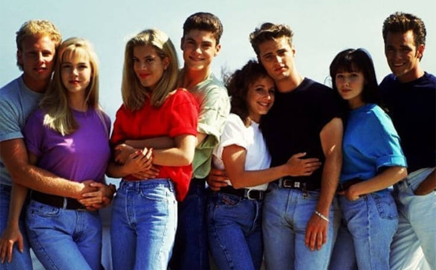 Reunion για τους ηθοποιούς της σειράς «Χτυποκάρδια στο Μπέβερλι Χιλς» – Συγκινήθηκε η Σάνεν Ντόχερτι