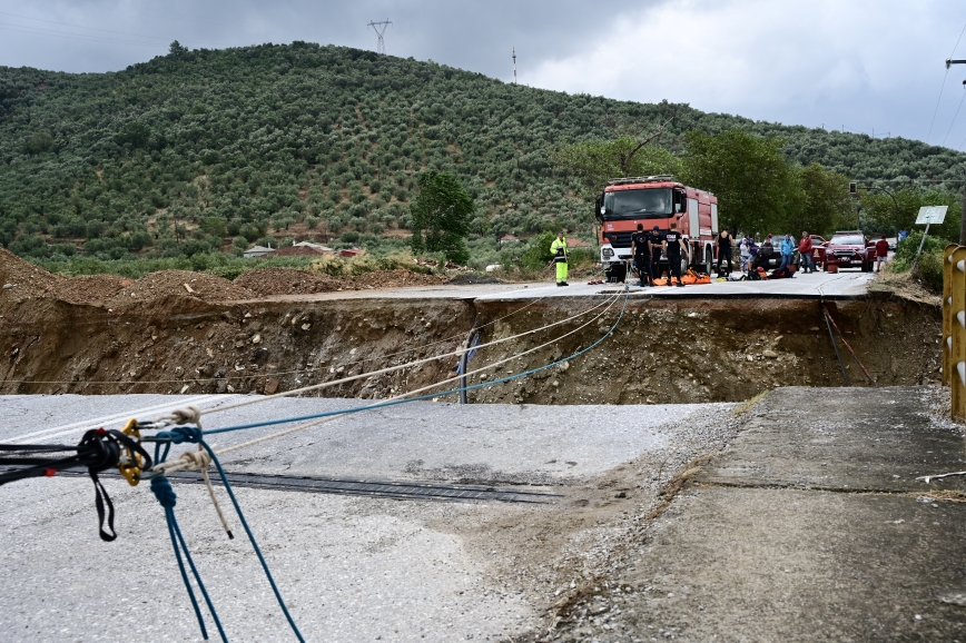 Aγωνία για τους αγνοούμενος σε Βόλο και Πήλιο – Χάος από τη φονική κακοκαιρία Daniel