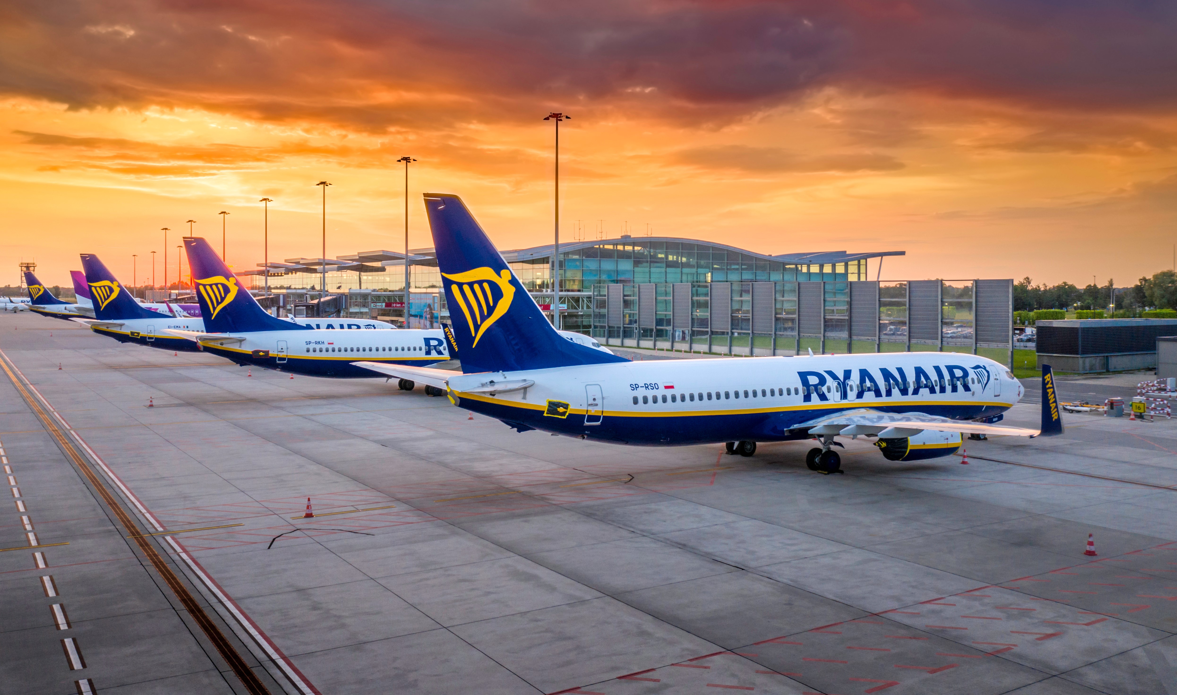 Πόλεμος ιταλικής κυβέρνησης με Ryanair – Το κόλπο της αεροπορικής εταιρείας που ελέγχεται για αθέμιτες μονοπωλιακές πρακτικές