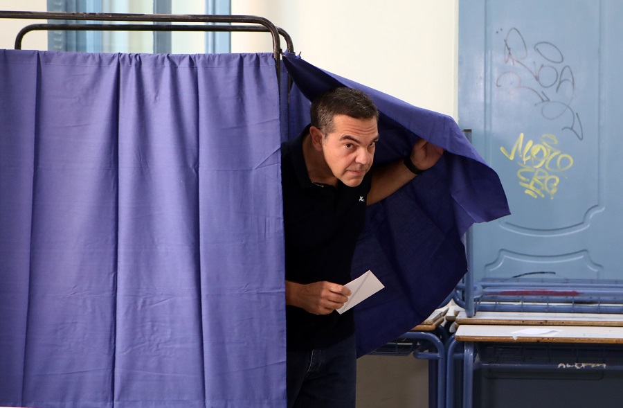 Η λάθος κίνηση του Τσίπρα – Το στέλεχος που εξασφάλισε ρόλο την επόμενη μέρα, λίγο πριν το τελικό ξεκαθάρισμα στο ΣΥΡΙΖΑ