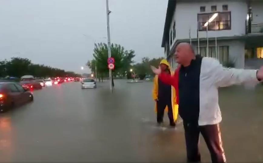 Τρελαμένος ο Αχιλλέας Μπέος με οδηγούς στον Βόλο εν μέσω κακοκαιρίας: Πού πάτε ρε άνθρωποι, πού πάτε ρε σεις