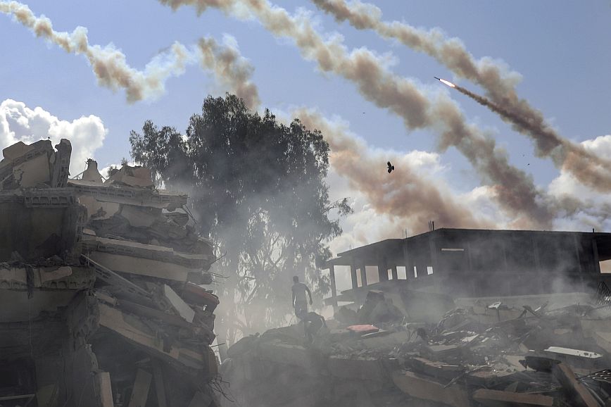 Συγκρούσεις στα σύνορα του Ισραήλ με τον Λίβανο την ώρα που ετοιμάζεται η χερσαία επιχείρηση στη Γάζα